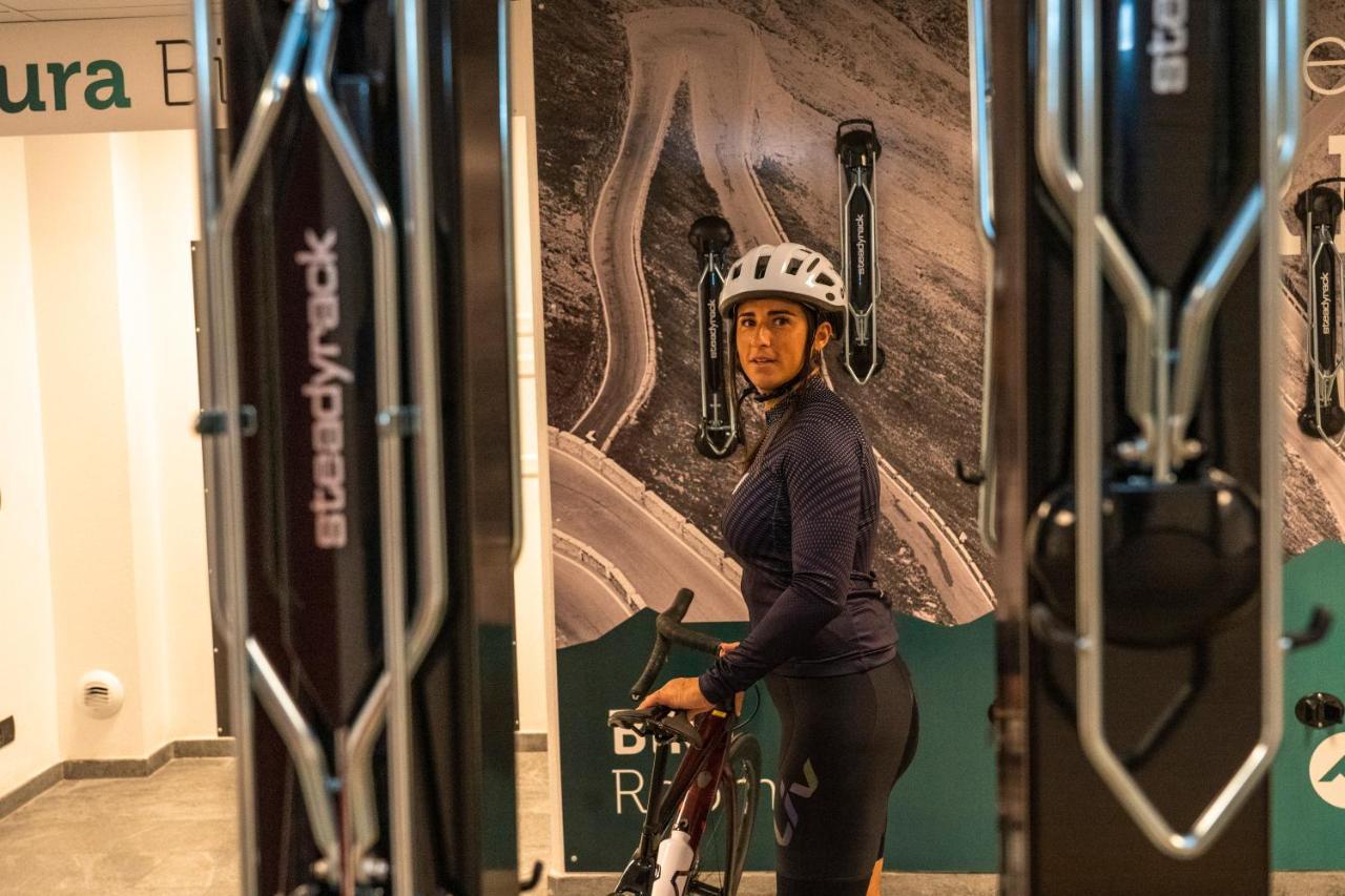 Nira Mountain Resort Futura Pradelle Eksteriør billede