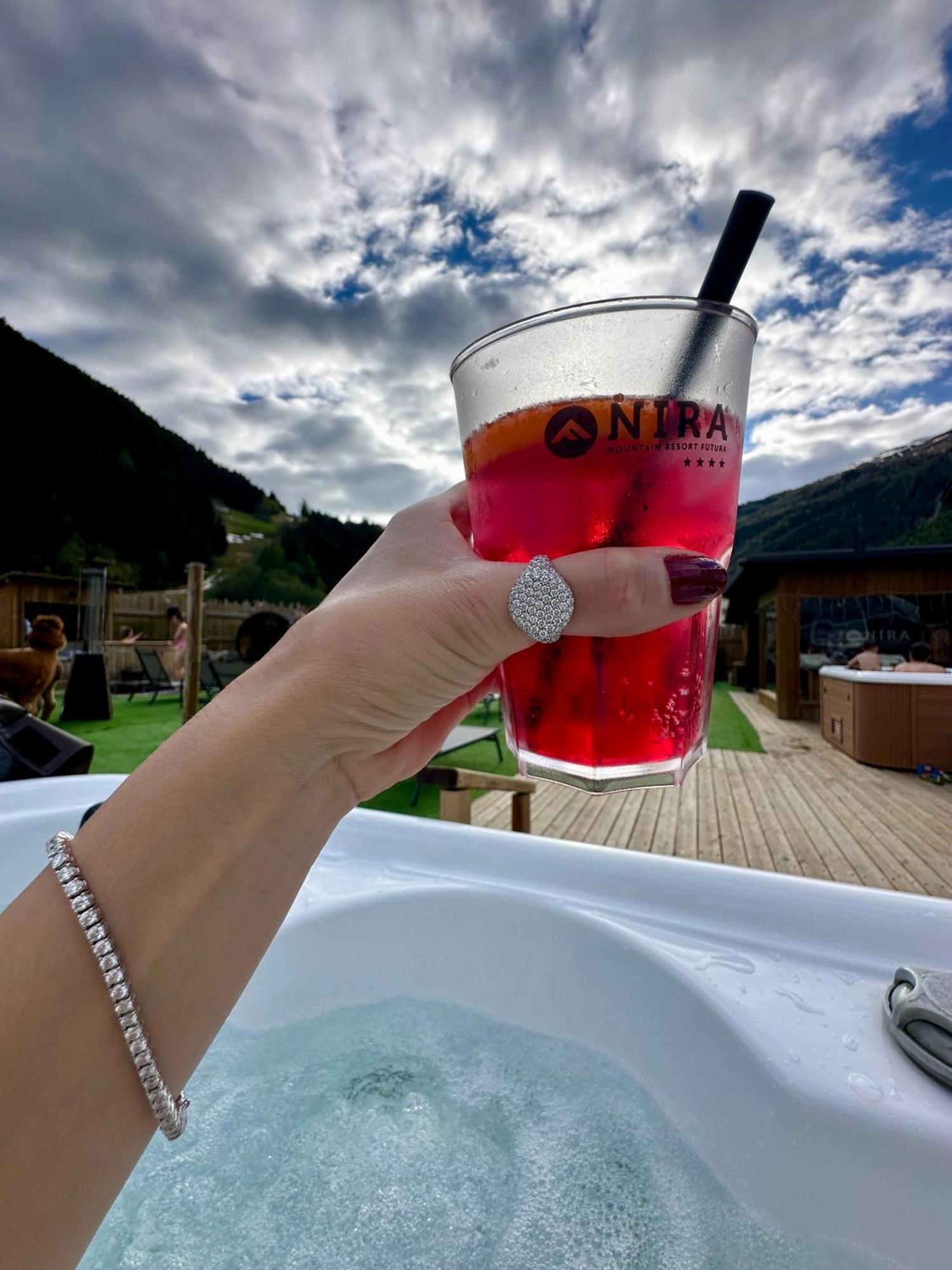 Nira Mountain Resort Futura Pradelle Eksteriør billede
